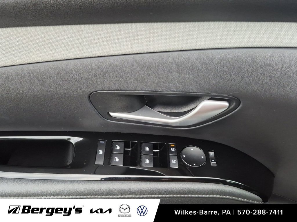 Used 2025 Hyundai Santa Cruz Limited AWD/4WD image 22
