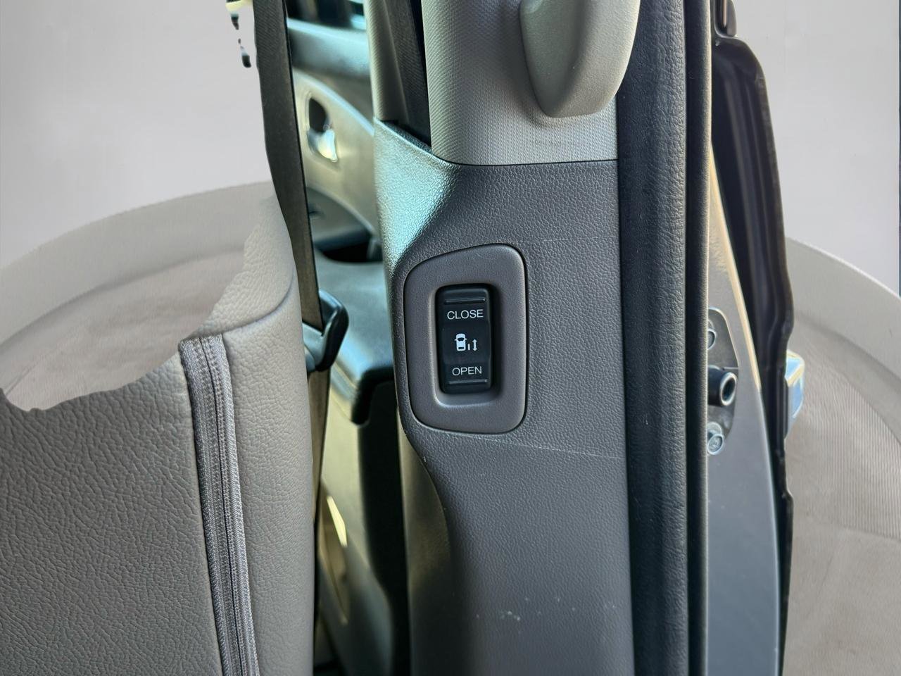 Used 2015 Honda Odyssey EX-L image 28