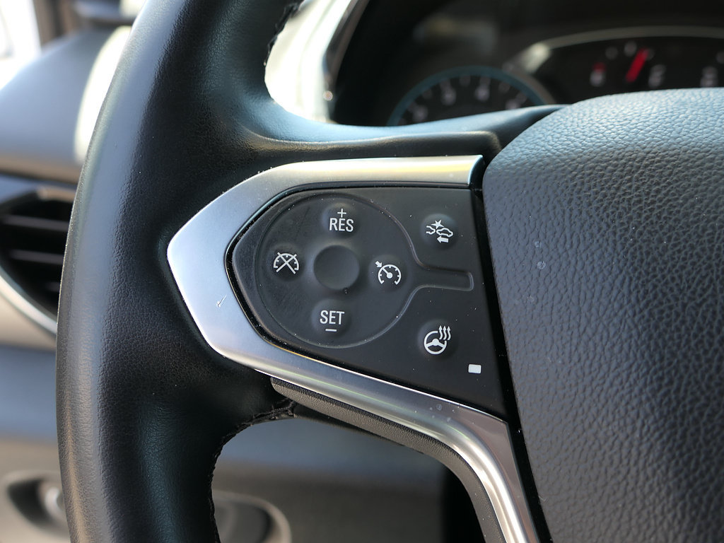 Used 2023 Chevrolet Traverse LT FWD image 15