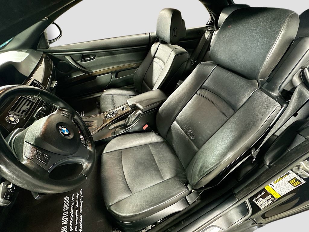 Used 2013 BMW 335i Convertible RWD image 21