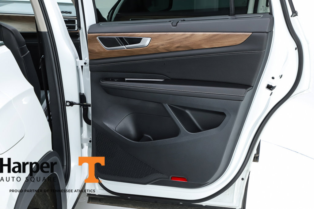 Used 2026 Volkswagen Atlas SE w/ Panoramic Sunroof Package AWD/4WD image 30