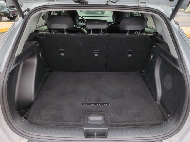 Certified 2024 Hyundai Kona Limited FWD image 13