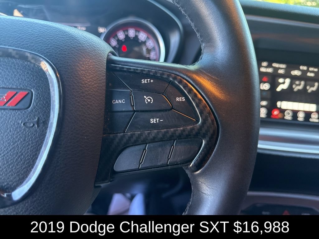 Used 2019 Dodge Challenger SXT RWD image 27