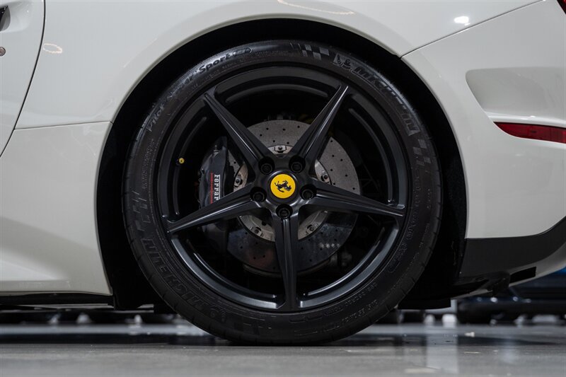 Used 2016 Ferrari California T RWD image 47
