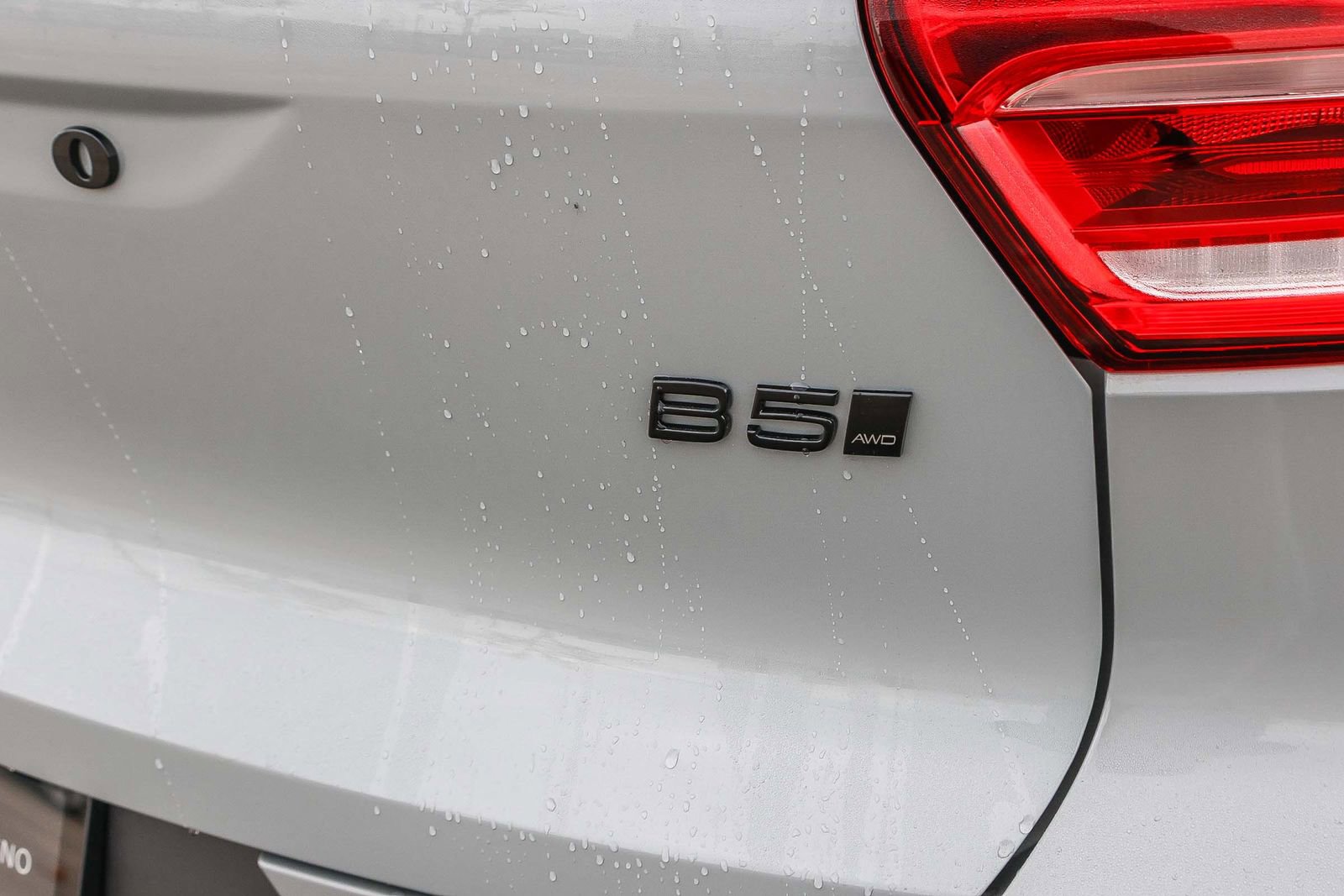 New 2026 Volvo XC40 B5 Ultra w/ Climate Package image 13