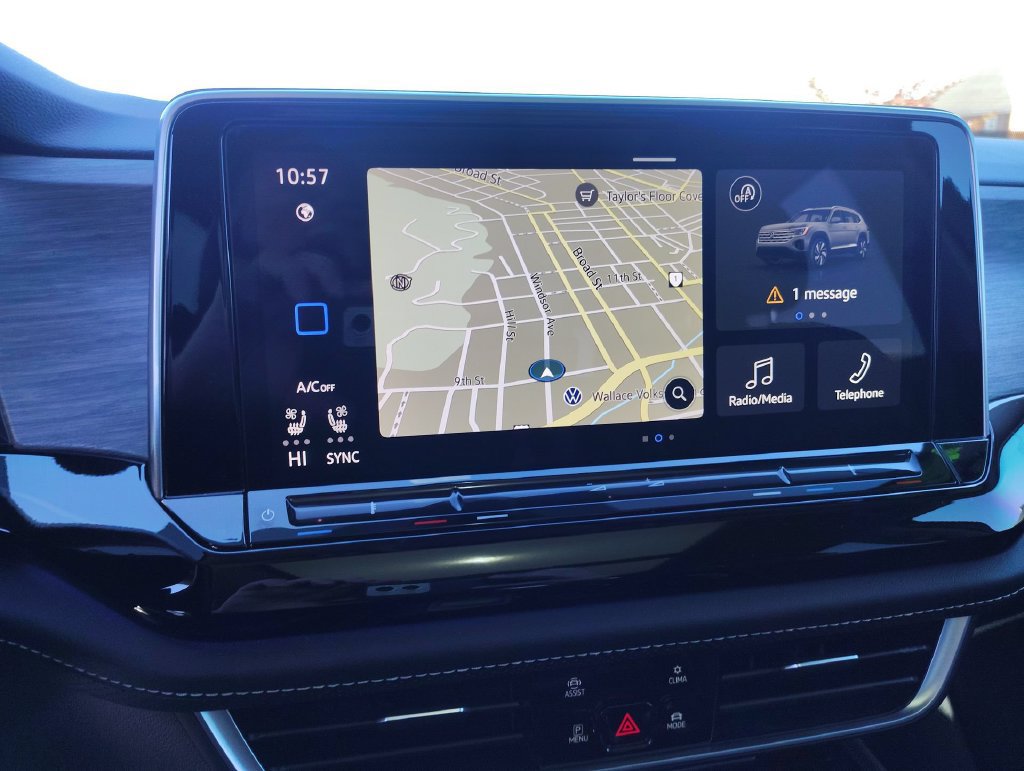 Used 2024 Volkswagen Atlas SEL Premium R-Line AWD/4WD image 16