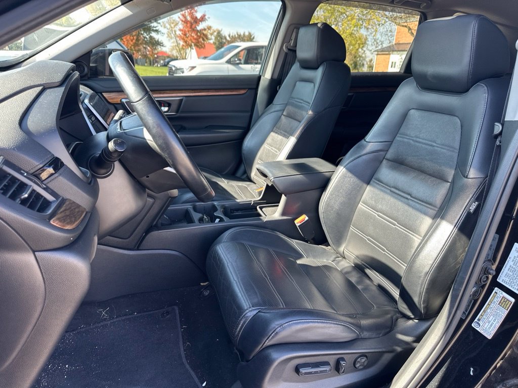Used 2017 Honda CR-V Touring image 16