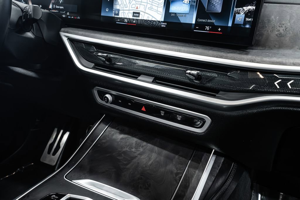 Used 2023 BMW X7 xDrive40i w/ M Sport Package image 25