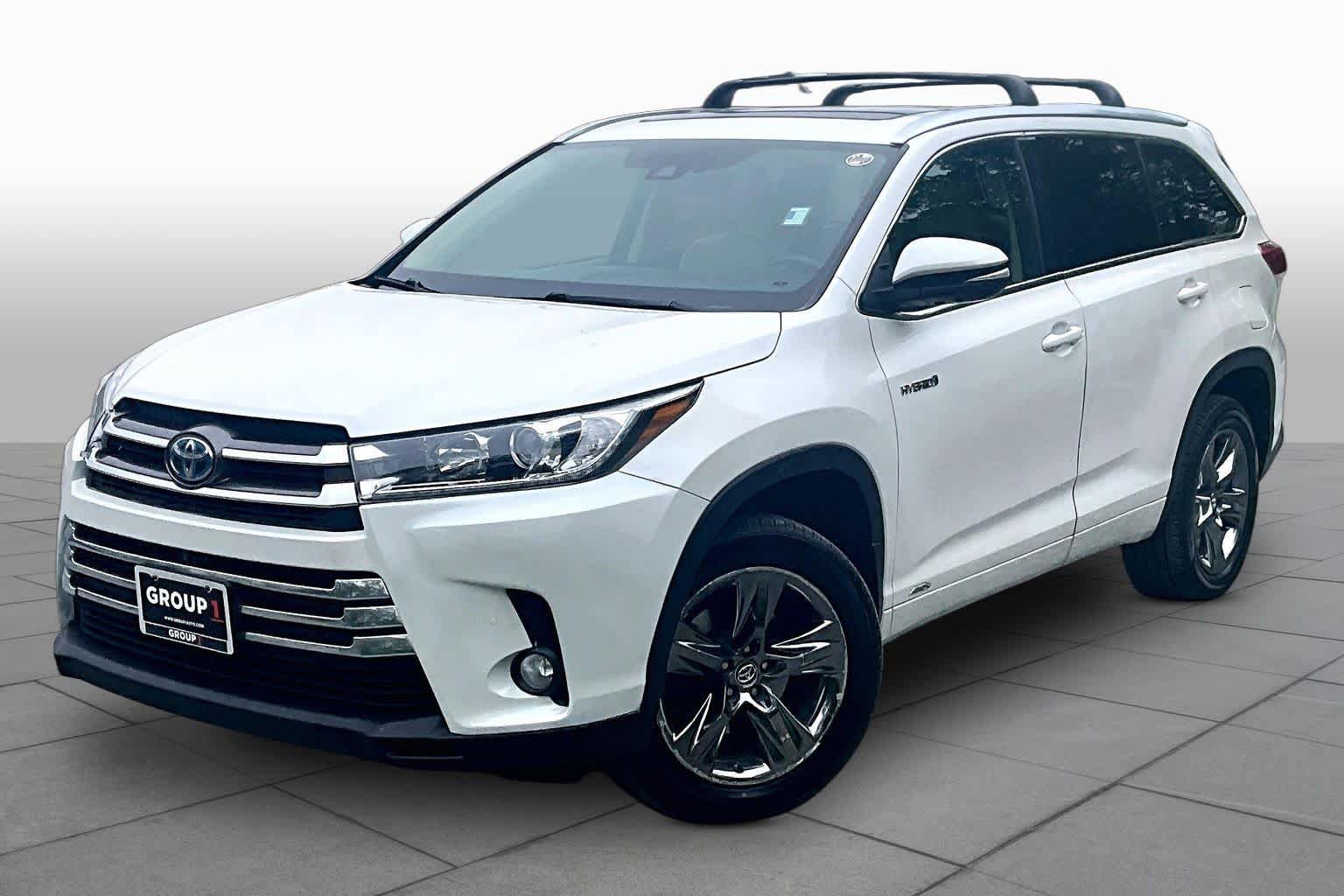 Used 2017 Toyota Highlander Limited Platinum AWD/4WD image 1