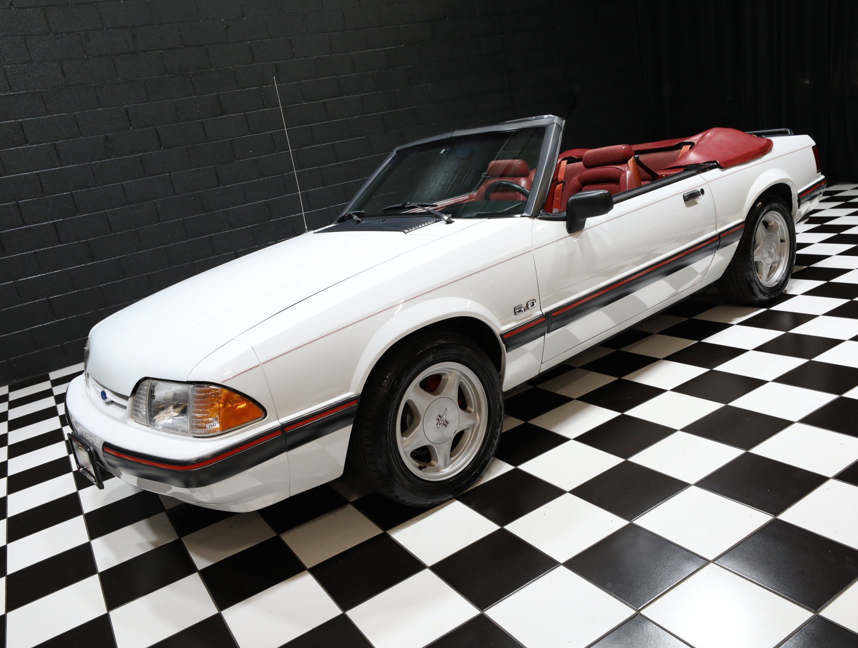 Used 1991 Ford Mustang LX RWD image 15