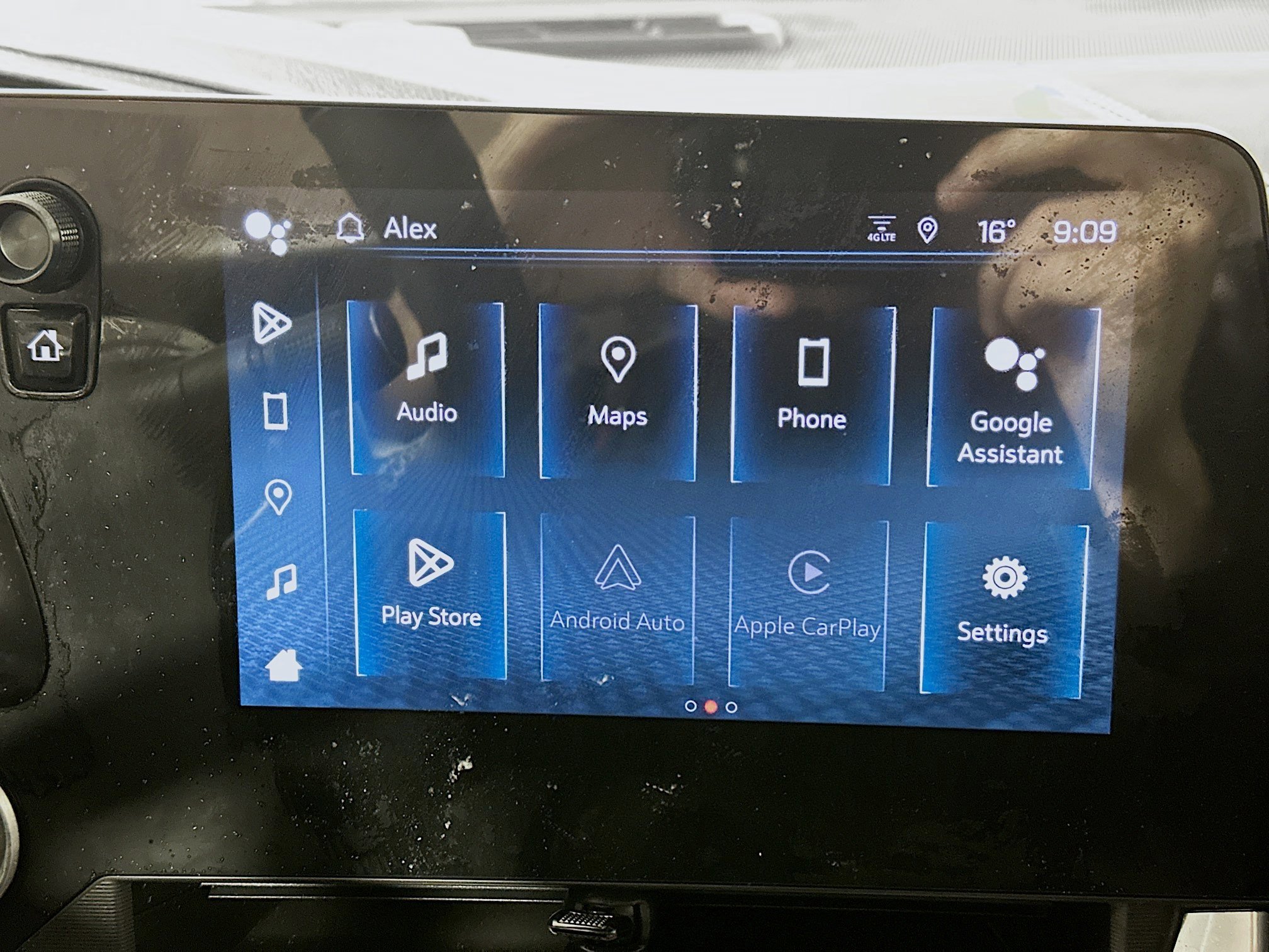 Used 2024 Chevrolet Corvette Stingray Coupe w/ Z51 Performance Package image 14