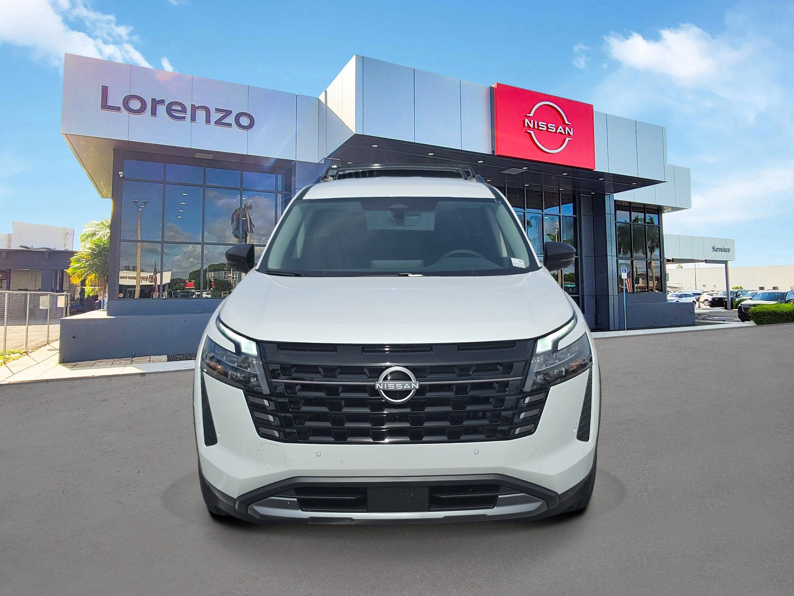 New 2026 Nissan Pathfinder SL FWD image 2
