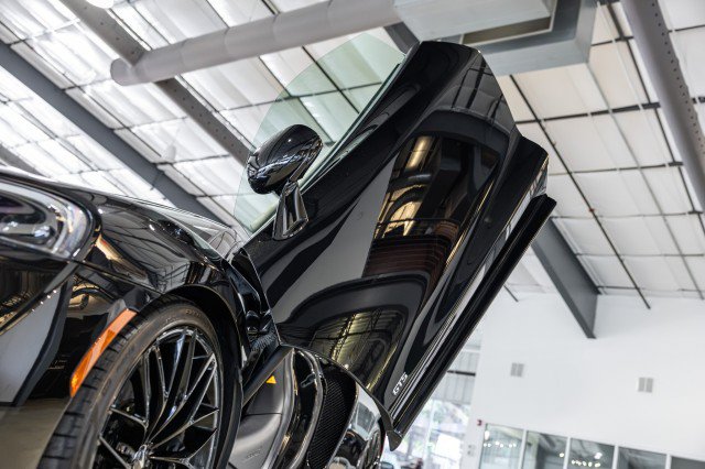Used 2025 McLaren GTS RWD image 13
