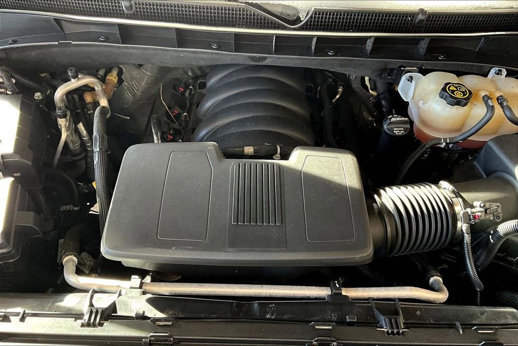 Used 2023 Cadillac Escalade Sport Platinum w/ LPO, ONYX Package image 21