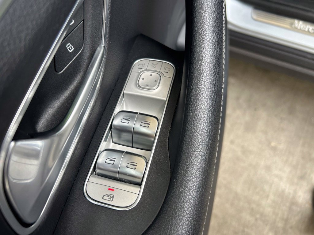Used 2025 Mercedes-Benz GLE 350 4MATIC image 41