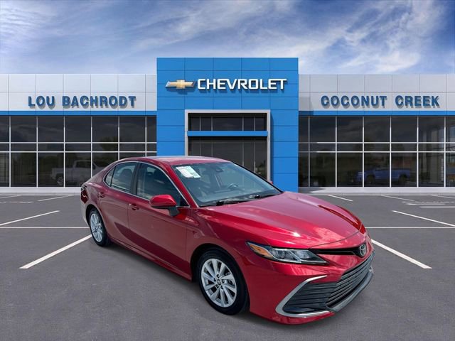 Used 2024 Toyota Camry LE FWD image 2