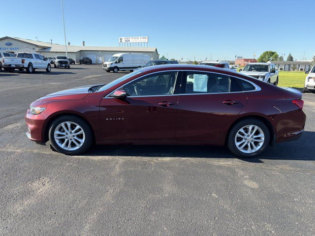 Used 2016 Chevrolet Malibu LT w/ Leather Package FWD image 2