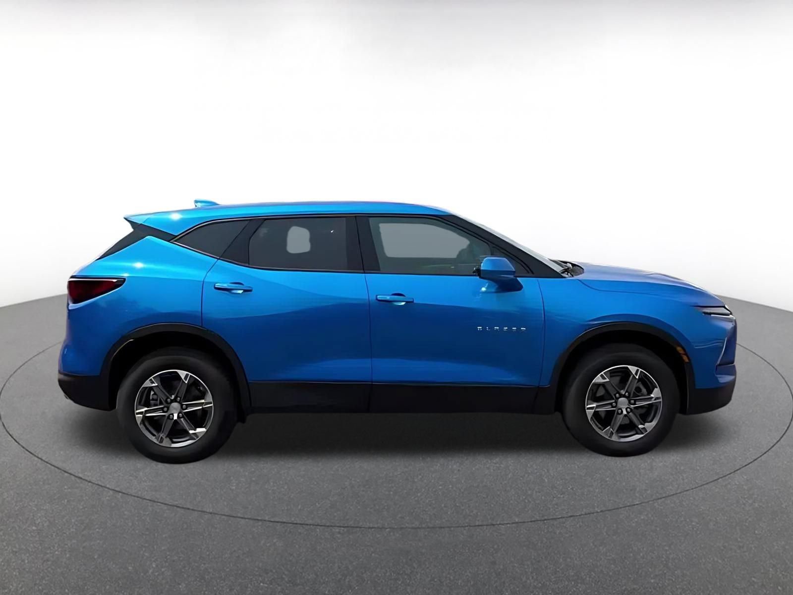 Used 2026 Chevrolet Blazer LT AWD/4WD image 11