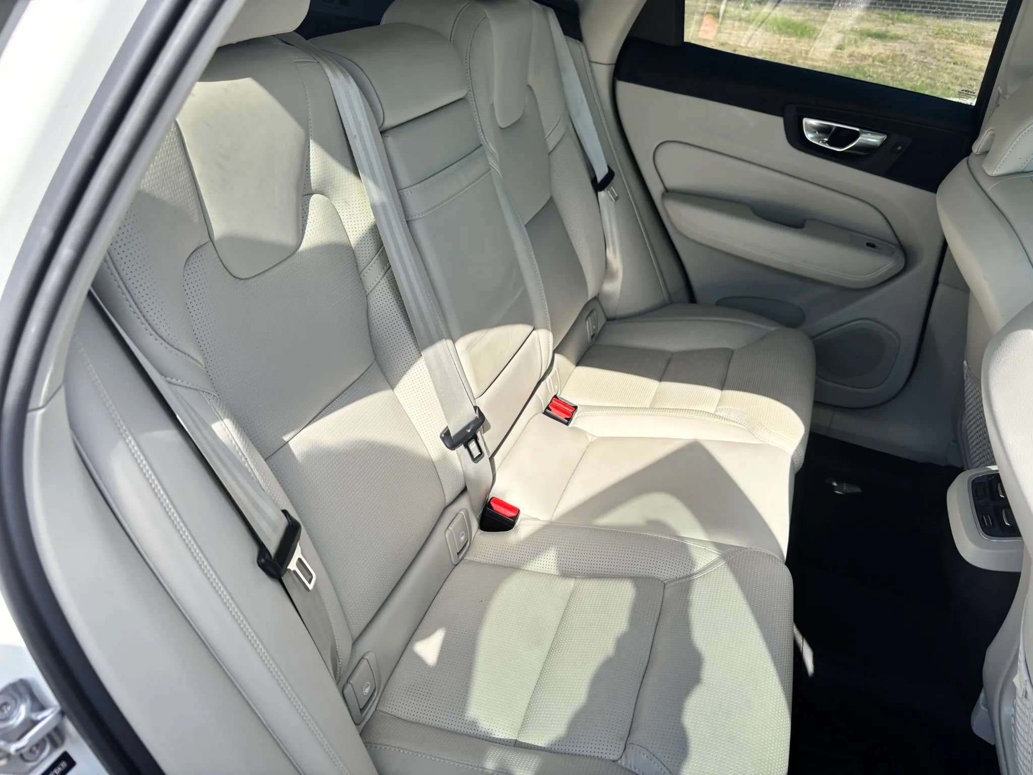 Used 2021 Volvo XC60 T5 Inscription w/ Advanced Package FWD image 25