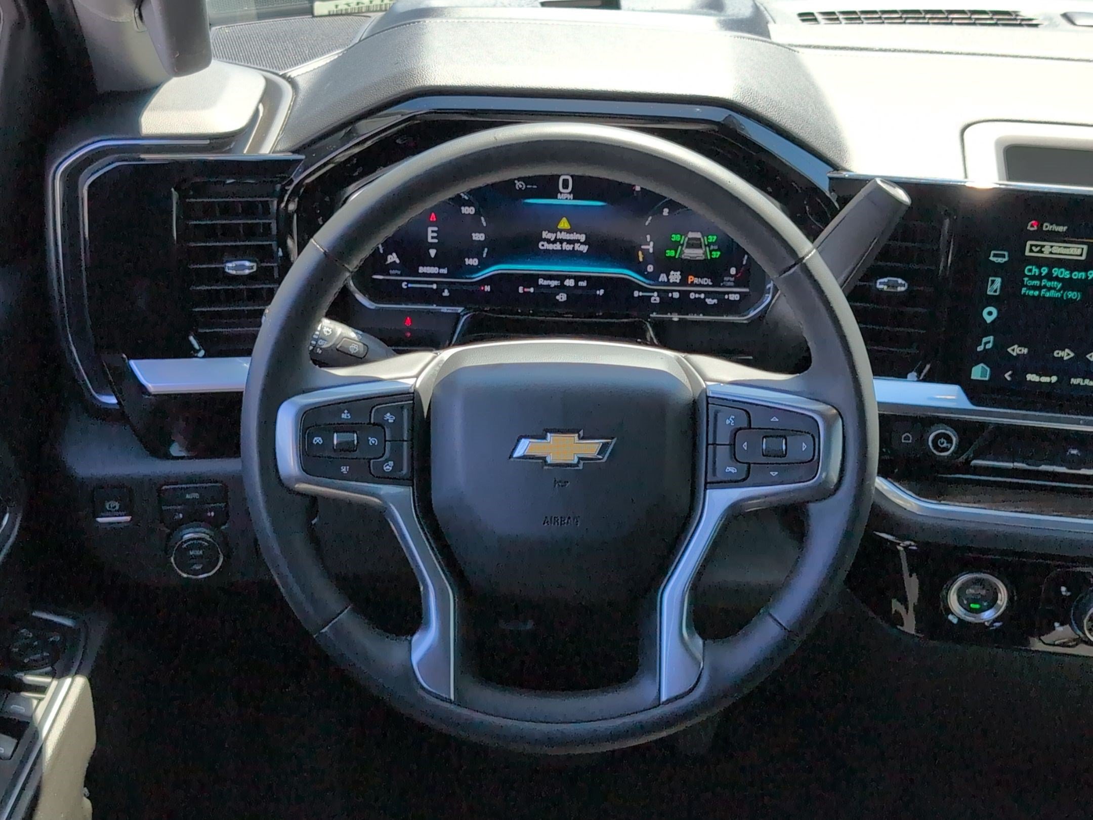 Used 2024 Chevrolet Silverado 1500 LT AWD/4WD image 18