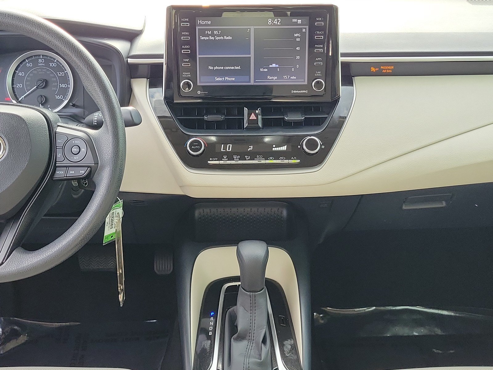 Used 2021 Toyota Corolla LE FWD image 29