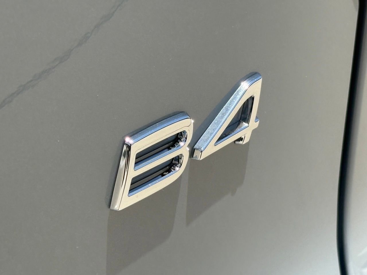 New 2026 Volvo XC40 B4 Plus w/ Protection Package Premier image 7