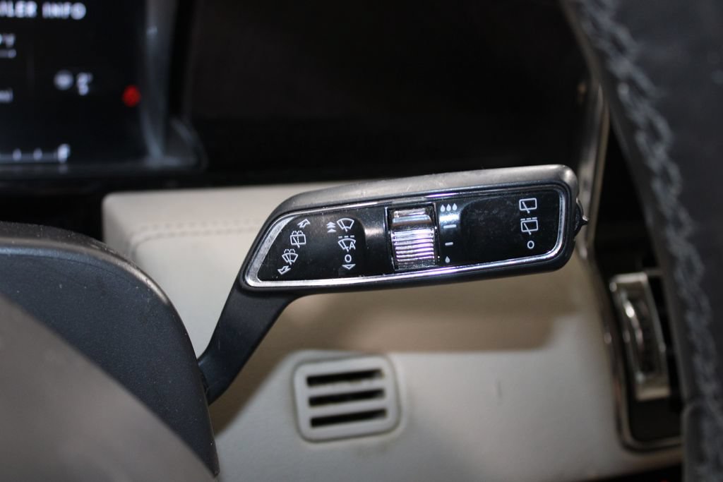 Used 2020 Lincoln Navigator L Reserve w/ Luxury Package AWD/4WD image 28