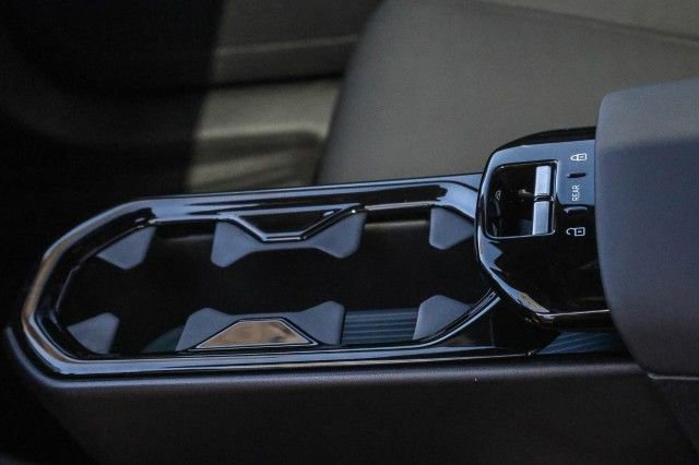 New 2025 Volvo EX30 Plus w/ Protection Package Premier image 19