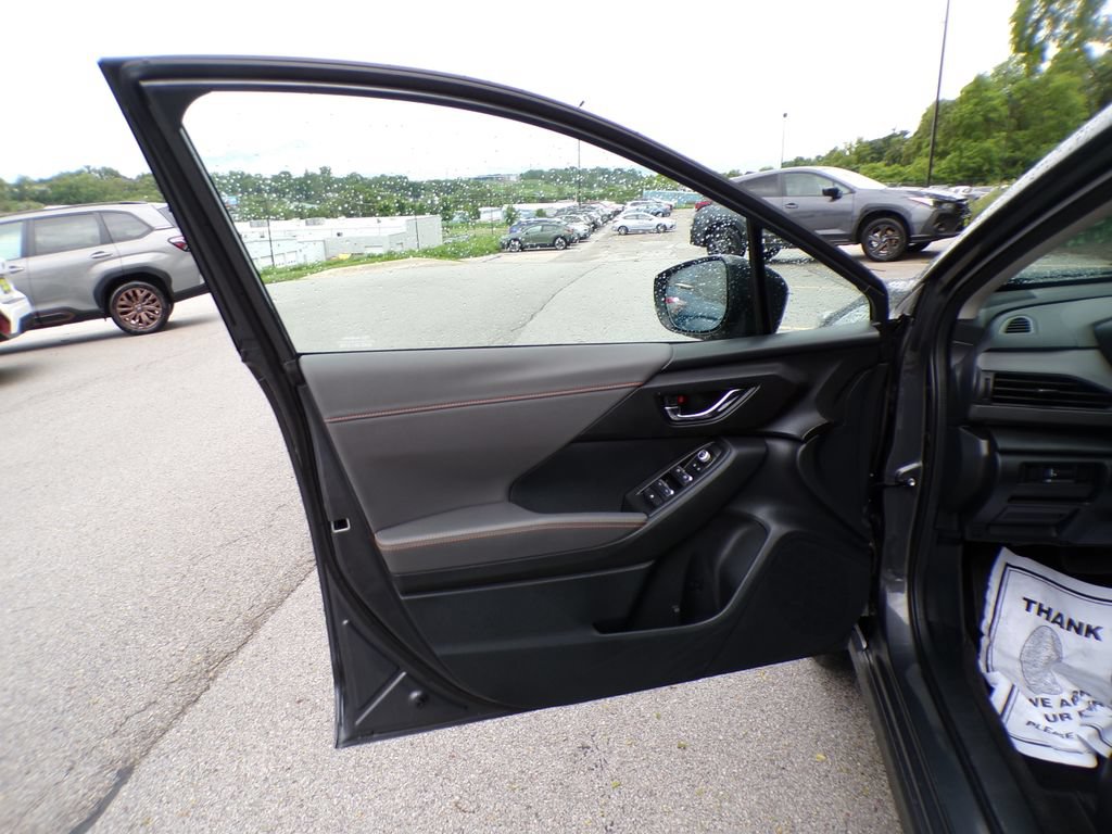 Used 2024 Subaru Crosstrek 2.5i Limited w/ Crosstrek Mirror Package AWD/4WD image 22
