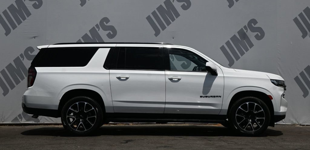 Used 2021 Chevrolet Suburban RST RWD image 4