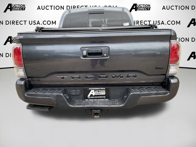 Used 2022 Toyota Tacoma TRD Sport AWD/4WD image 27