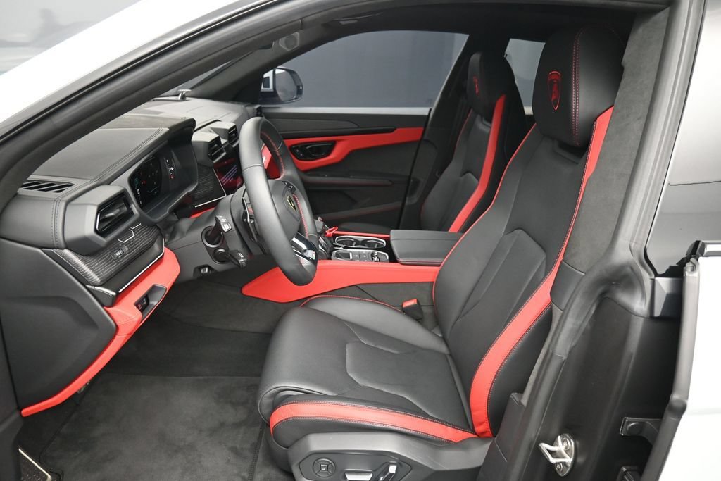 Used 2025 Lamborghini Urus SE AWD/4WD image 25