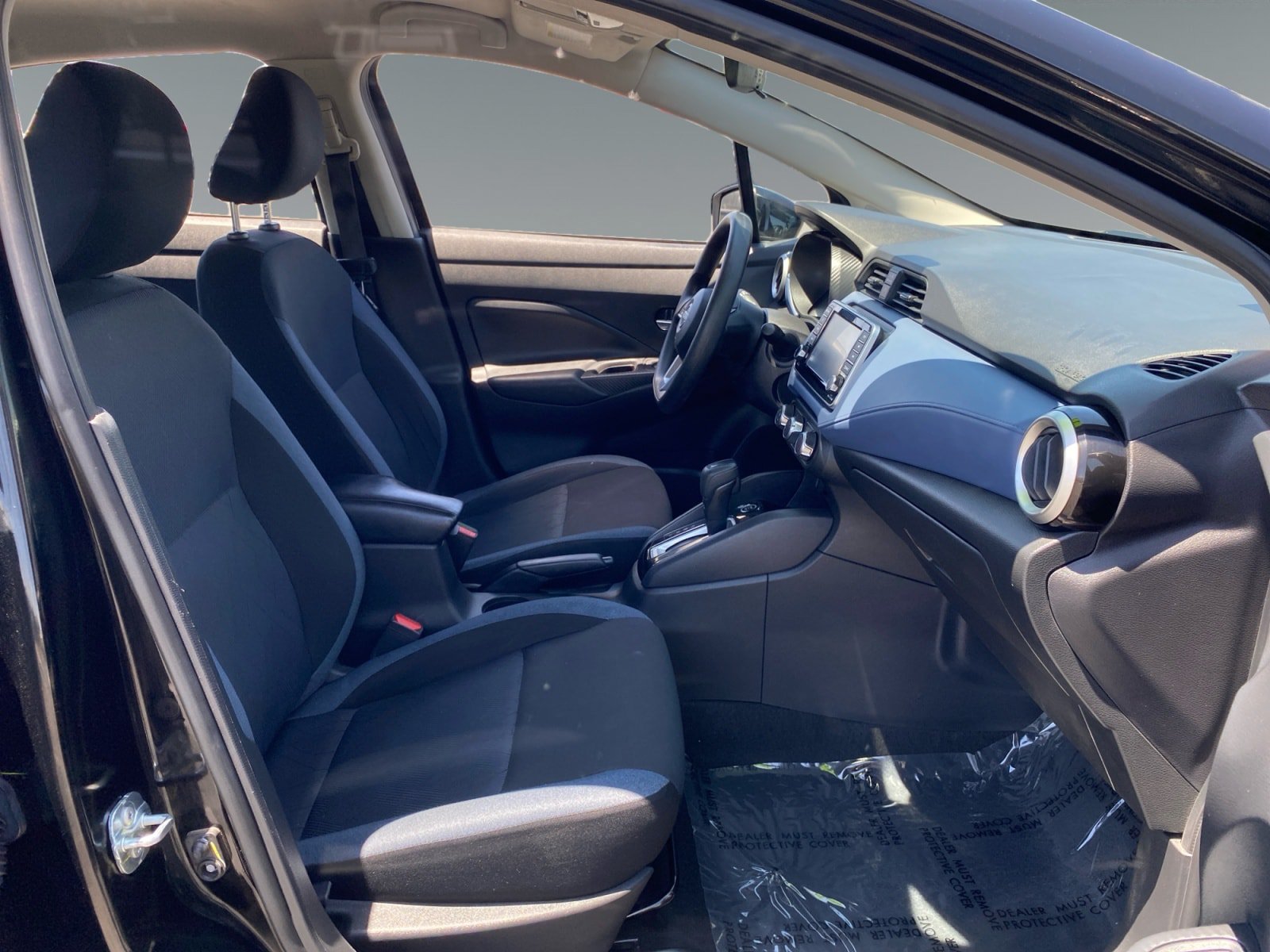 Used 2023 Nissan Versa SV FWD image 15