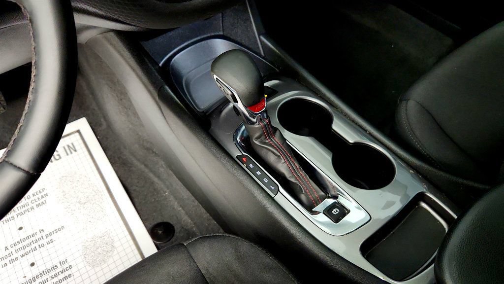 Used 2024 Chevrolet Malibu RS FWD image 15