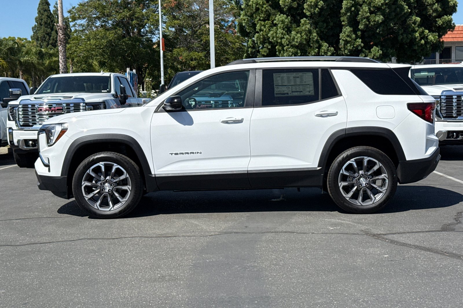 New 2026 GMC Terrain Elevation w/ Elevation Premium Package AWD/4WD image 8