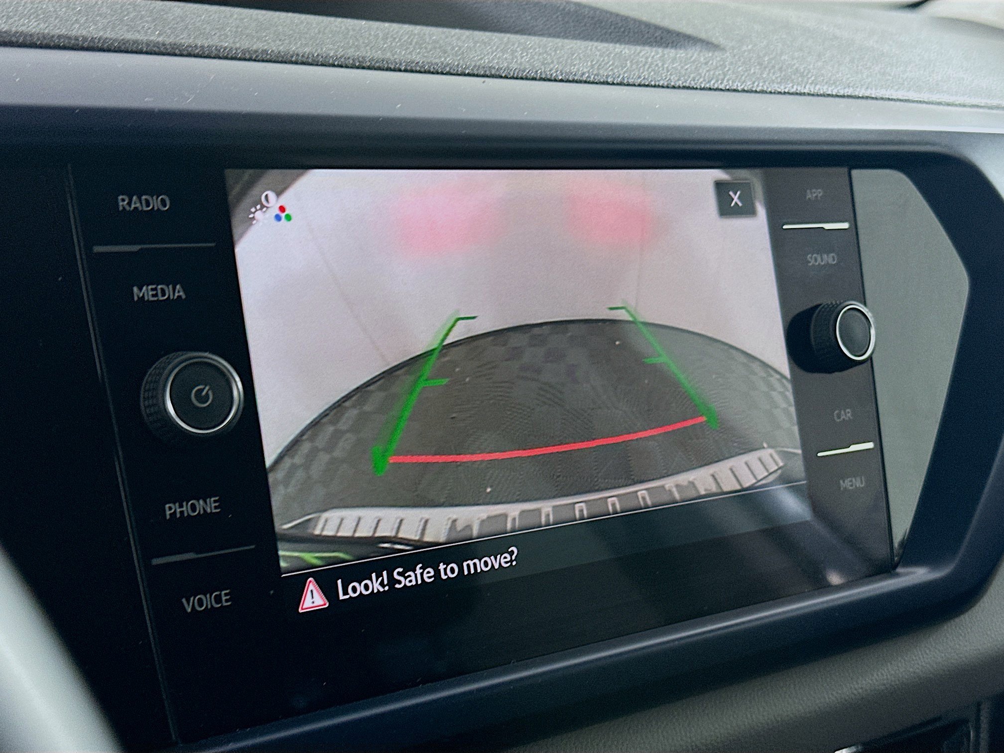 Used 2023 Volkswagen Taos SE image 21