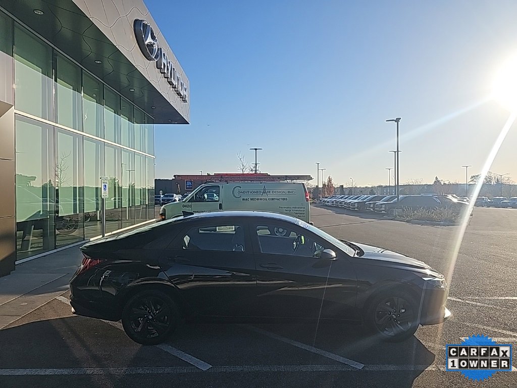 Certified 2023 Hyundai Elantra Blue w/ Cargo Package image 6