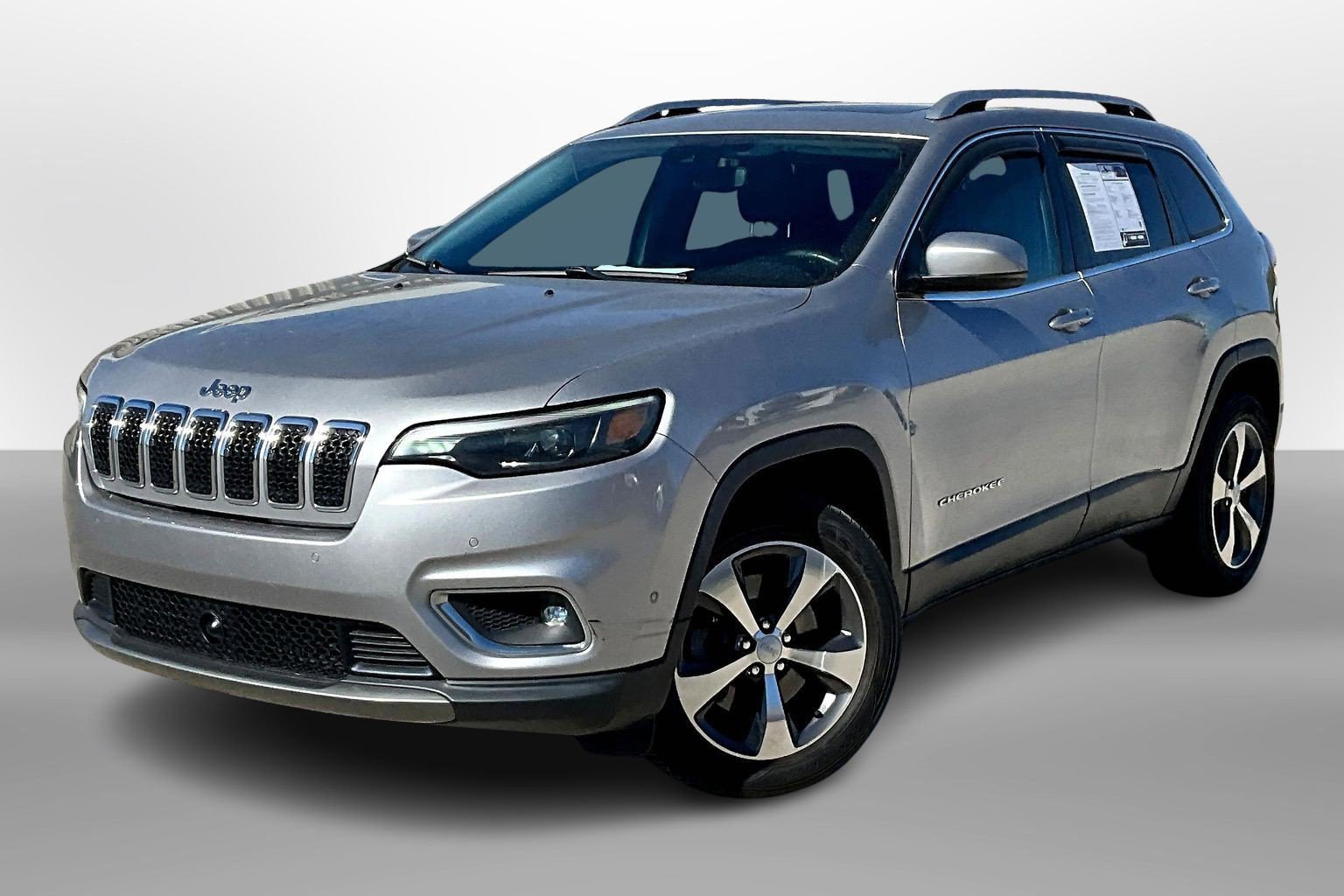 Used 2019 Jeep Cherokee Limited w/ Luxury Group AWD/4WD image 13