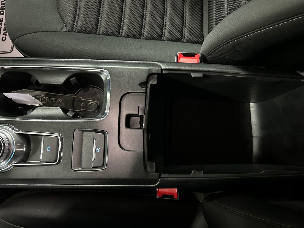 Used 2018 Ford Fusion SE w/ Fusion SE Technology Package image 20