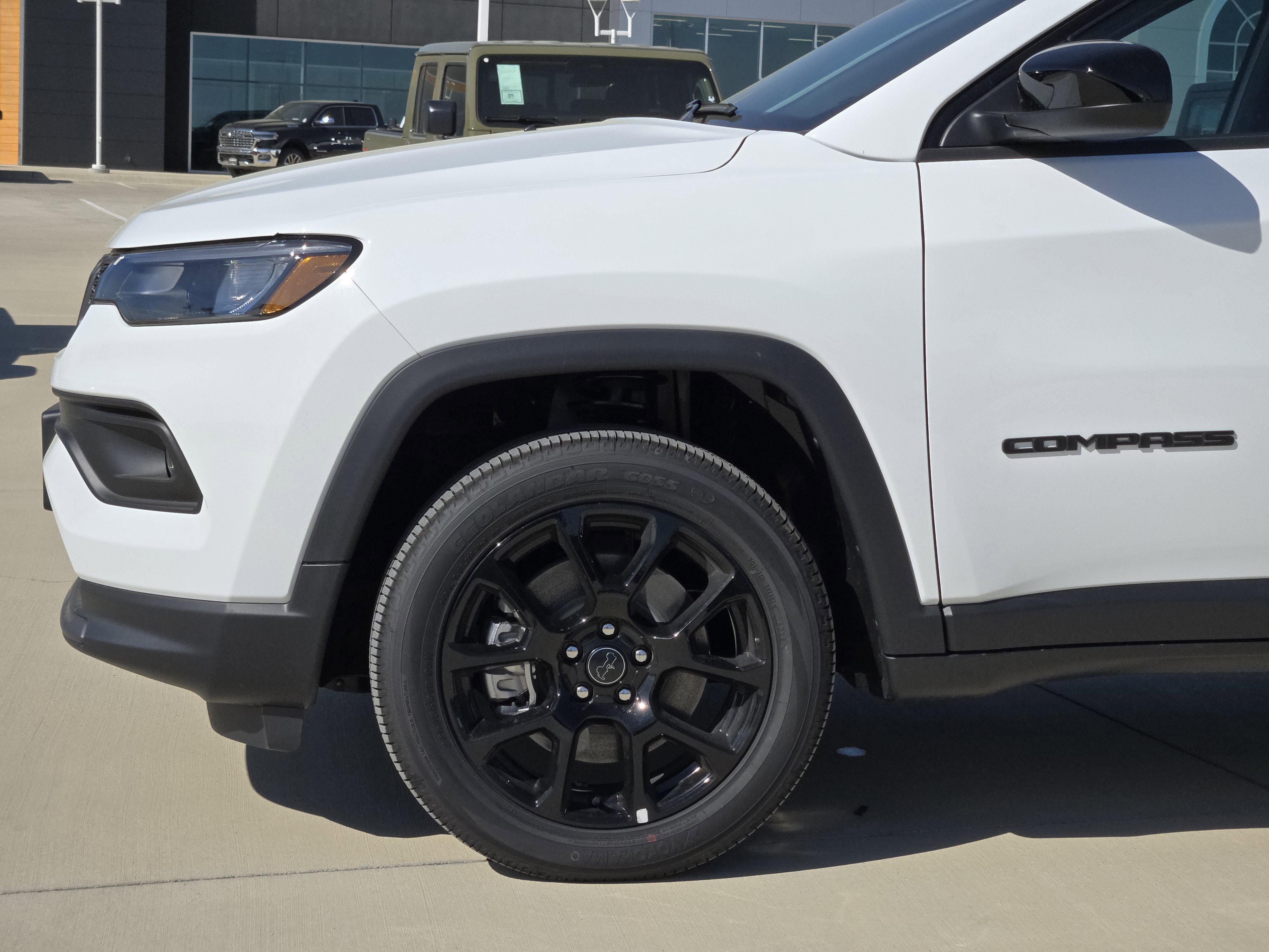New 2026 Jeep Compass Latitude AWD/4WD image 6