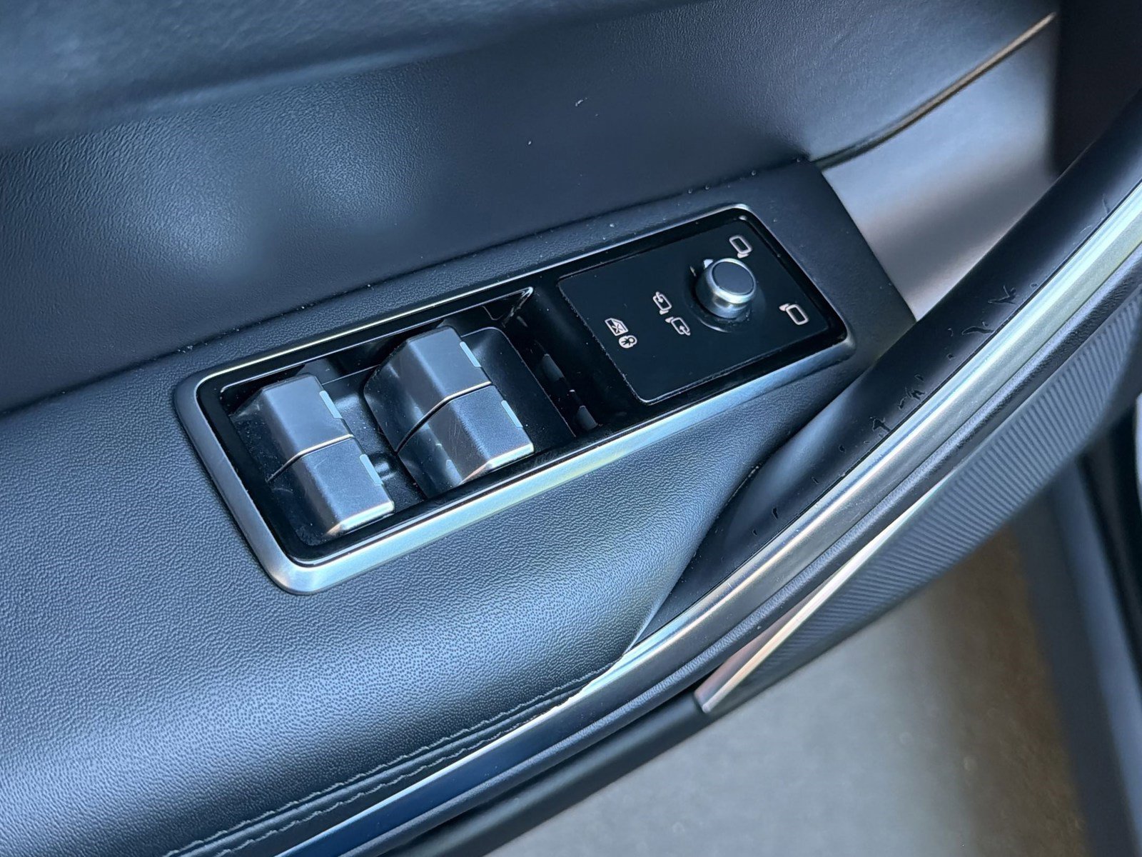 Used 2021 Jaguar F-PACE S image 21