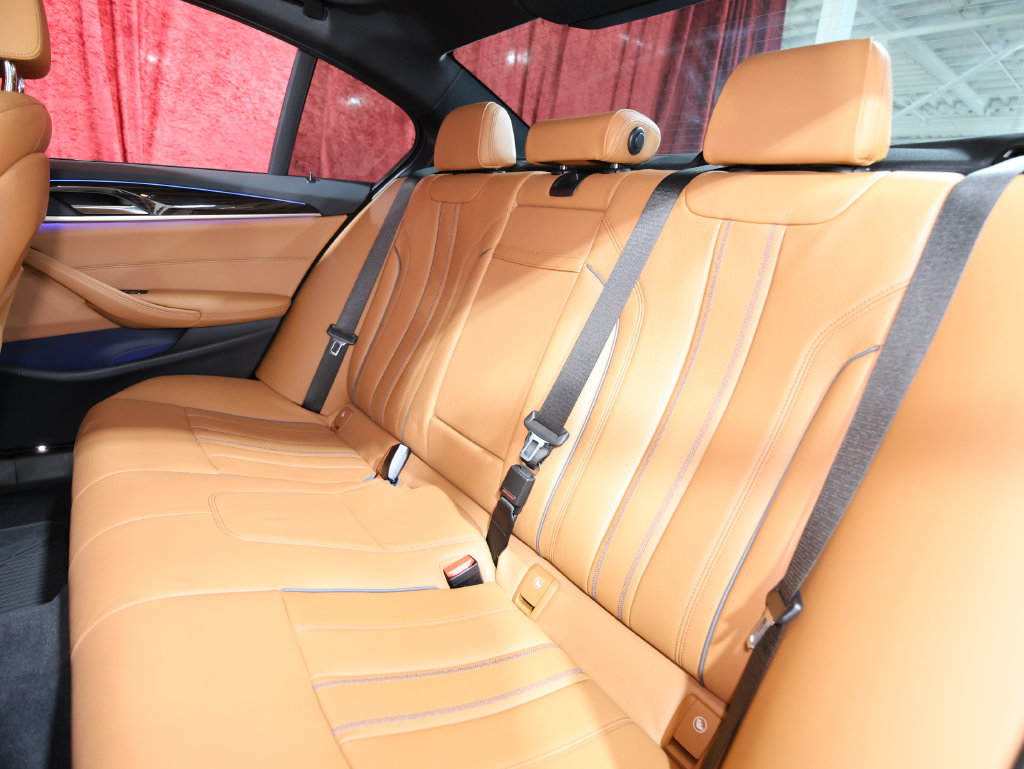 Used 2019 BMW 540i xDrive w/ M Sport Package AWD/4WD image 13