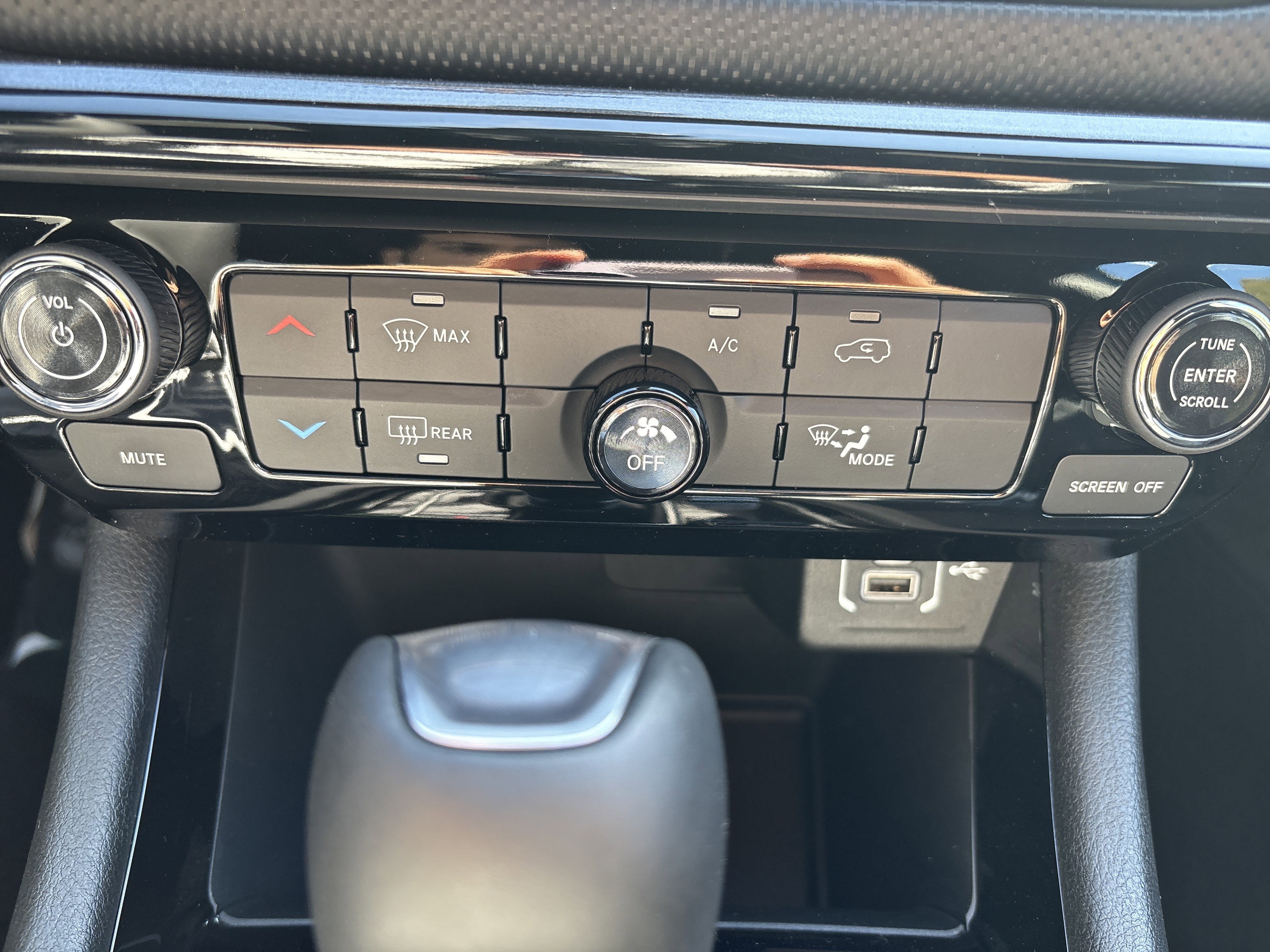 New 2026 Jeep Compass Latitude image 30