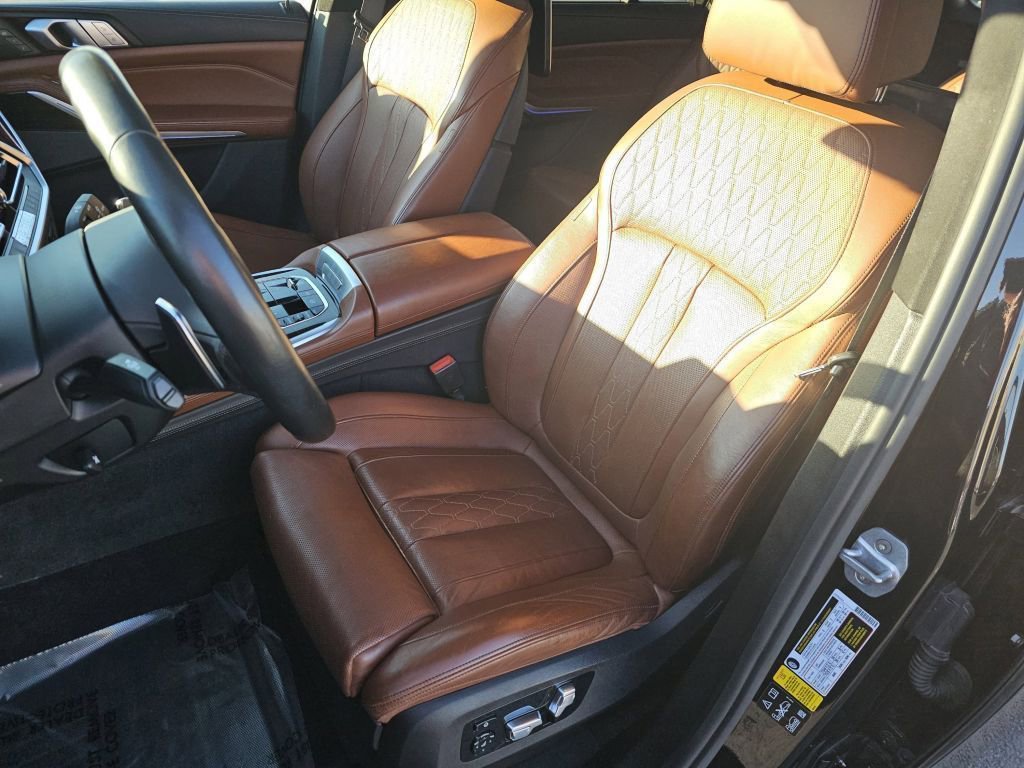 Used 2019 BMW X7 xDrive50i w/ M Sport Package image 6