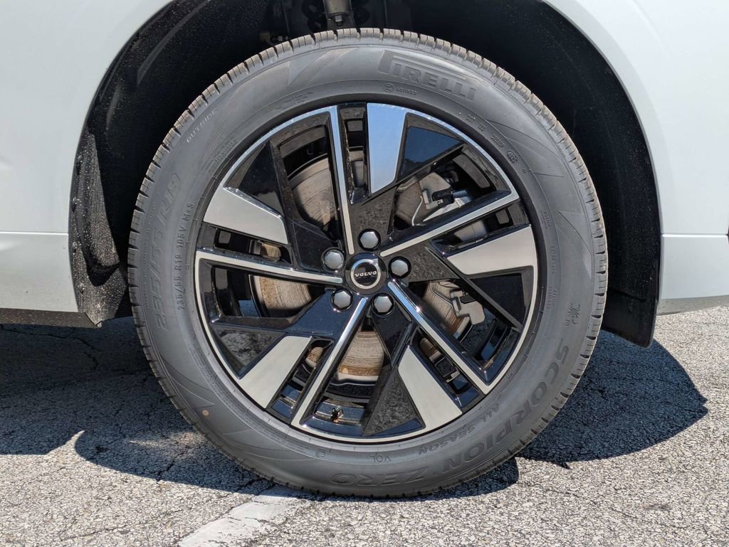 New 2026 Volvo XC60 T8 Core w/ Protection Package Premier image 11
