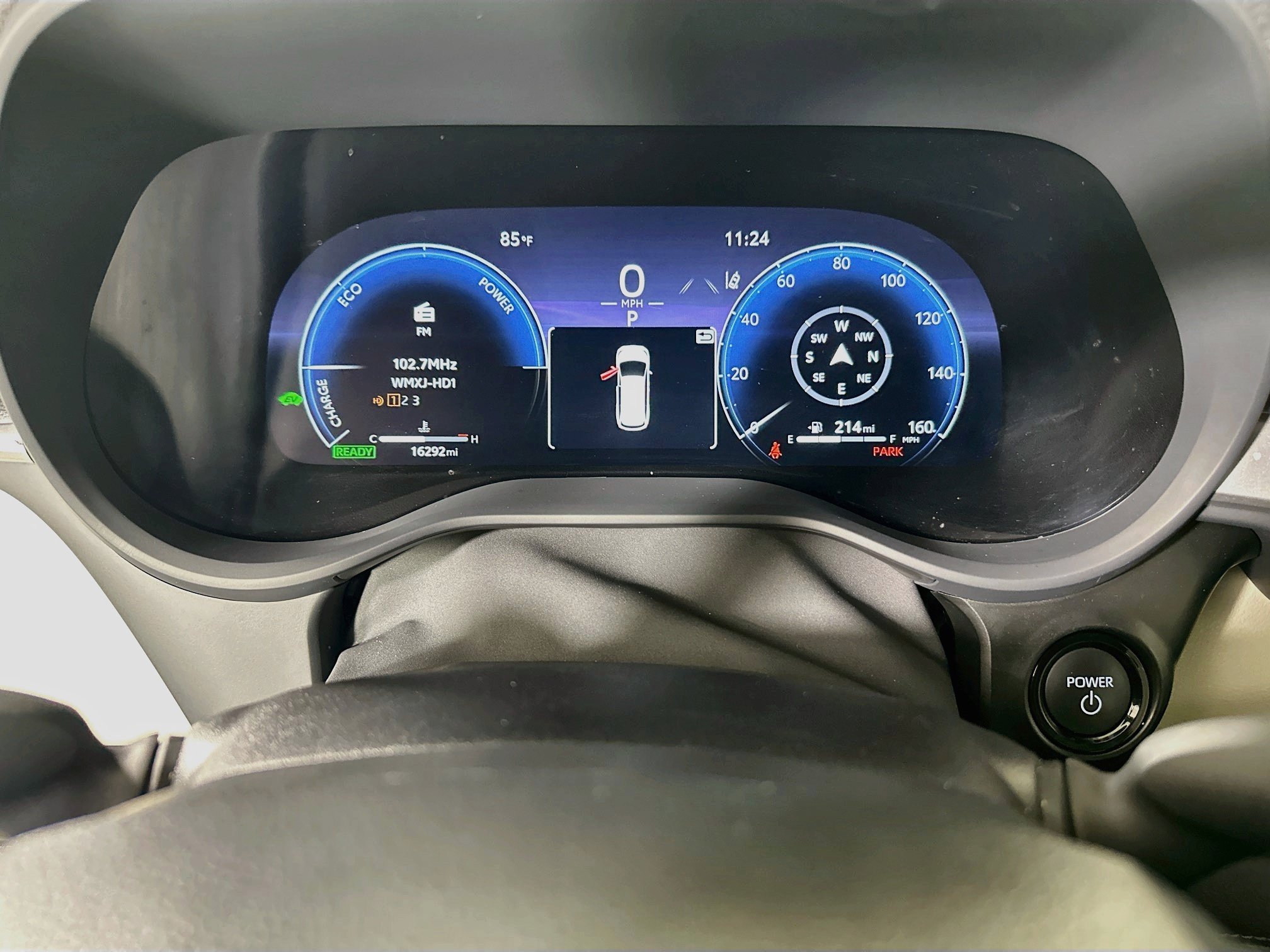 Used 2025 Toyota Sienna Platinum AWD/4WD image 19