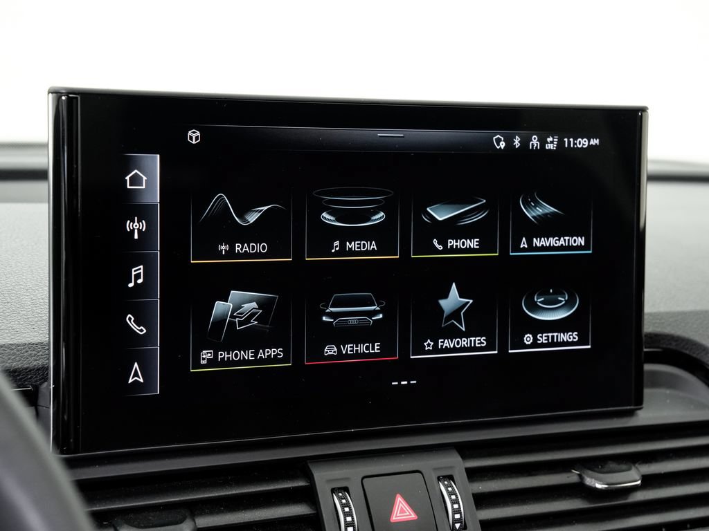 Used 2021 Audi Q5 e Premium Plus AWD/4WD image 17
