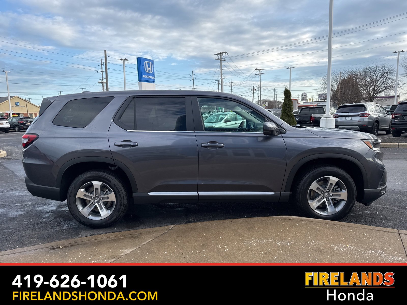 New 2025 Honda Pilot EX-L image 4