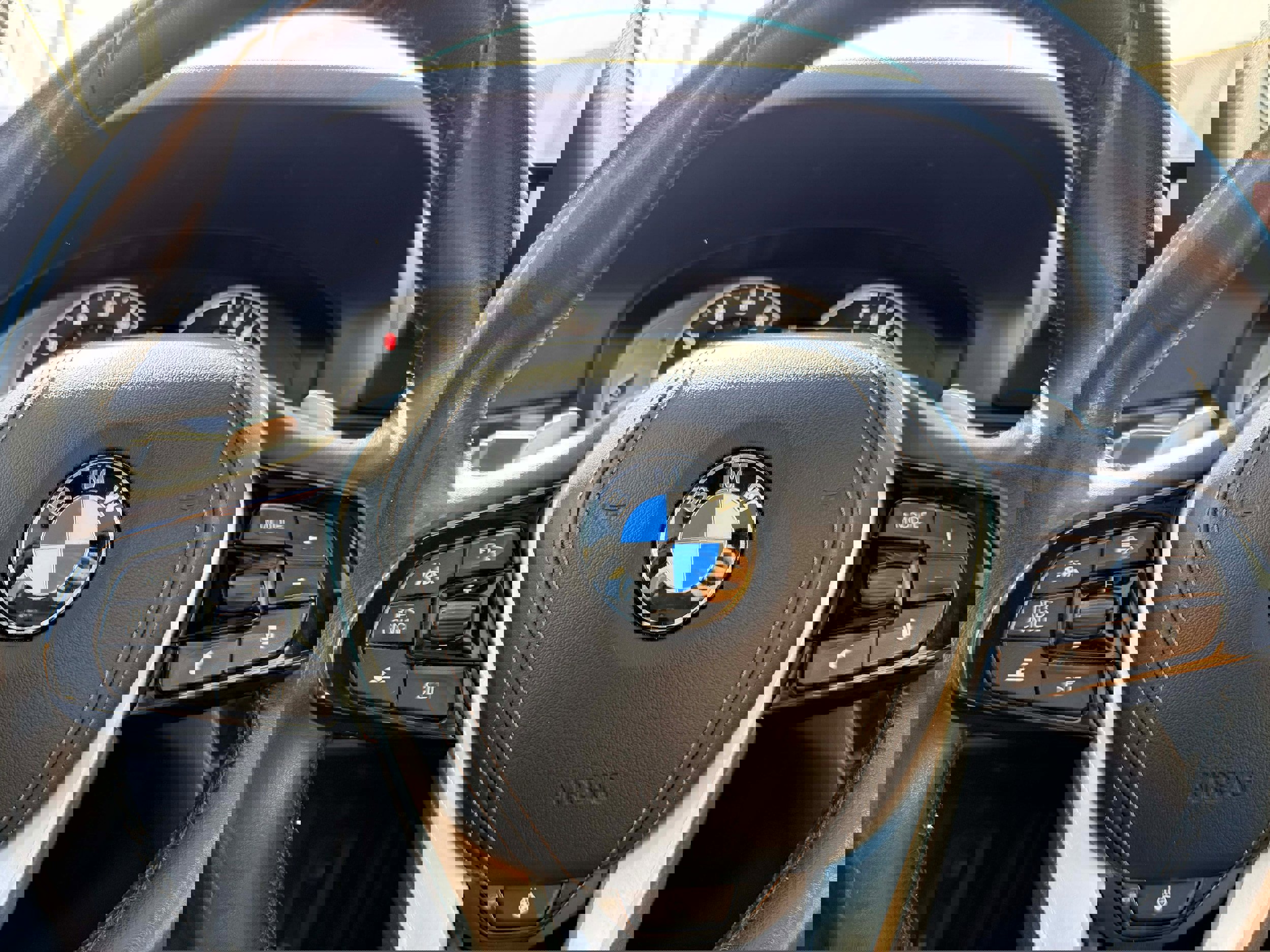 Used 2019 BMW 530e xDrive 530e xDrive iPerformance image 17