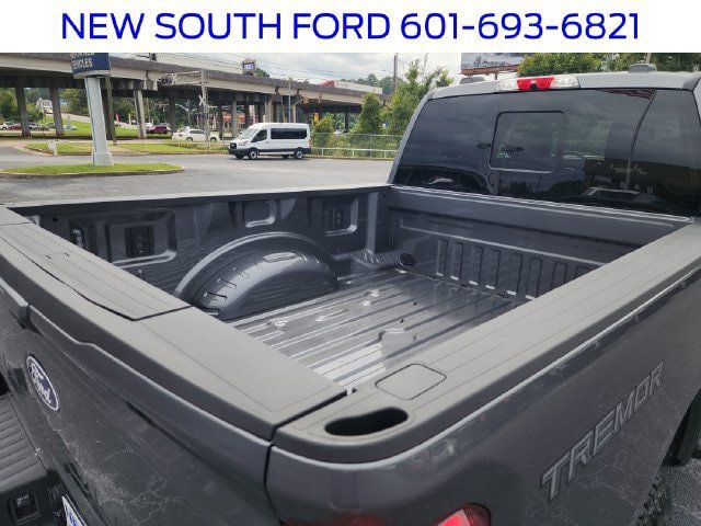 New 2027 Ford F250 Lariat w/ Tremor Off-Road Package AWD/4WD image 22